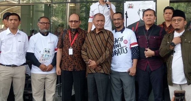 Novel Baswedan kembali ngantor di KPK hari ini, Jumat (27/7/2018) setelah 16 bulan kejadian penyerangan air keras oleh orang tak dikenal